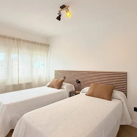 Ideal 3 A 5 Minutos De Playa De Berria Lejlighed Santoña